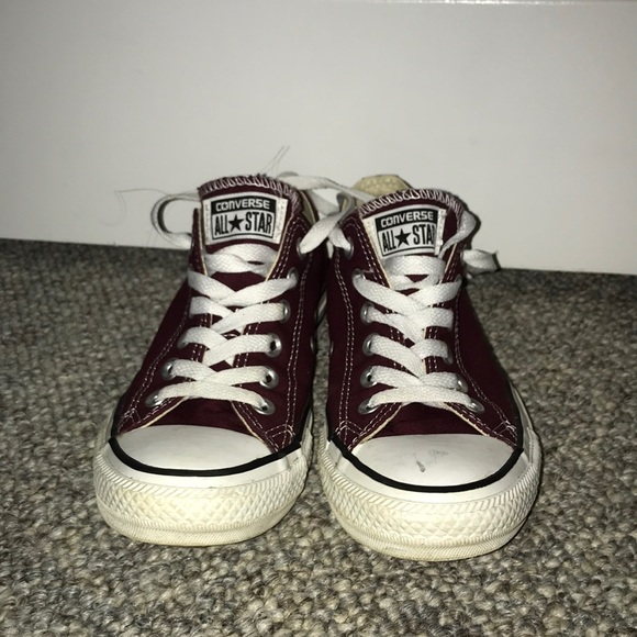 where are converse shoes sold